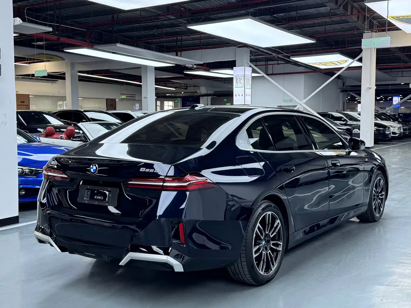 BMW 5 Series 2024 525Li M Sport Package фото 20