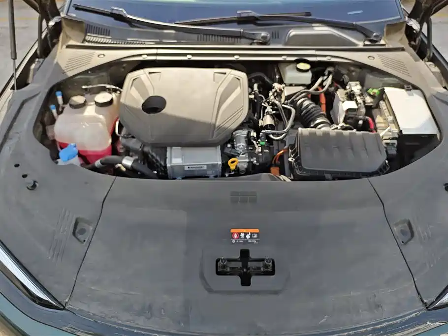 GEELY GALAXY GALAXY SPARKLE 8