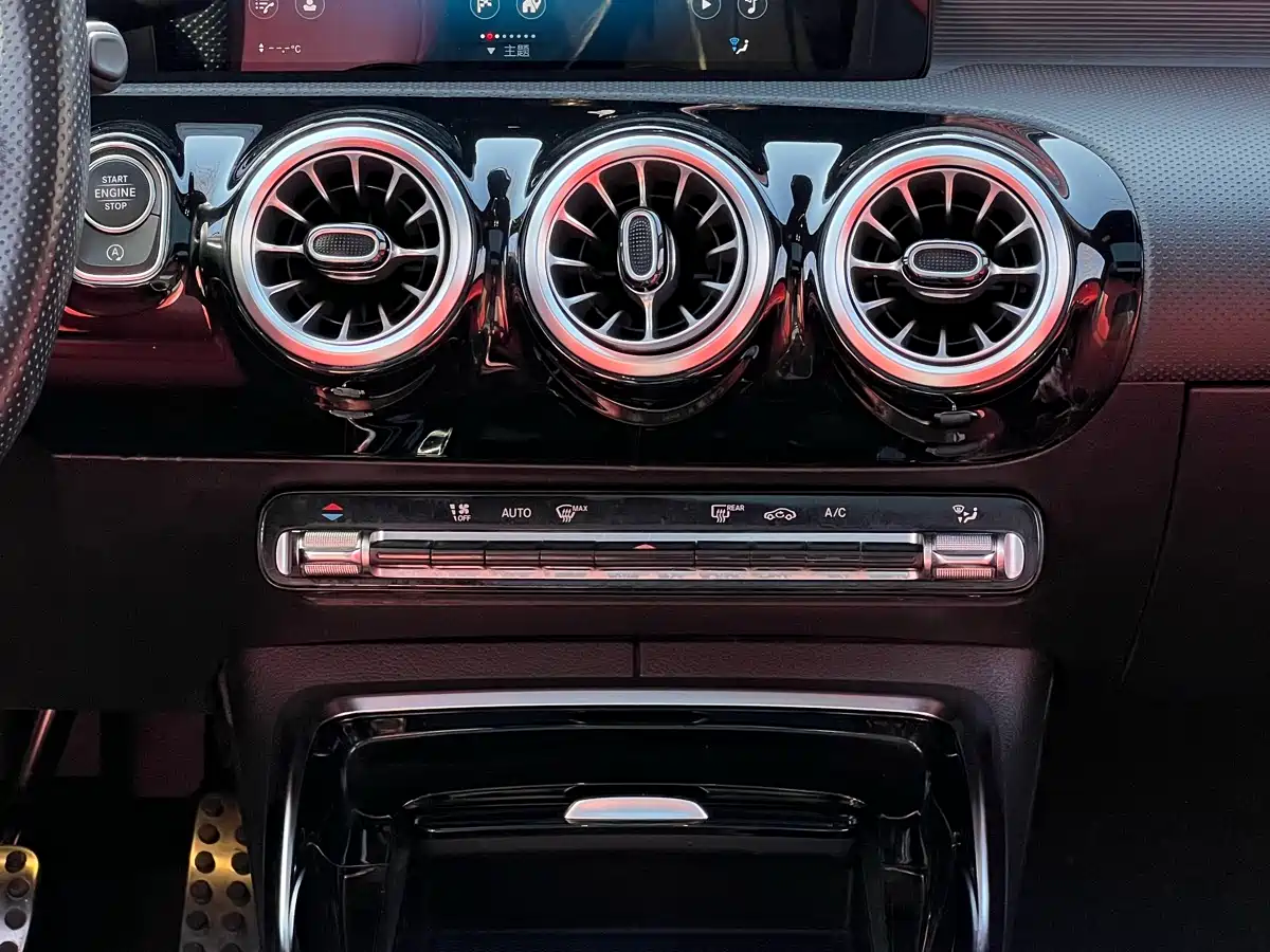 MERCEDES-BENZ A CLASS AMG