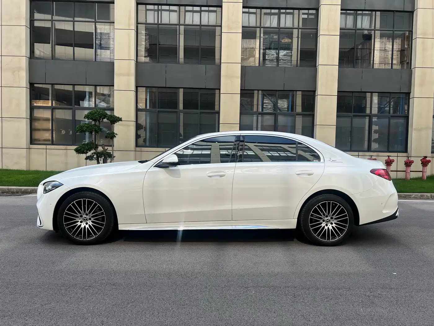 Mercedes-Benz C-Class 2024 Facelift C 200 L Sport фото 5