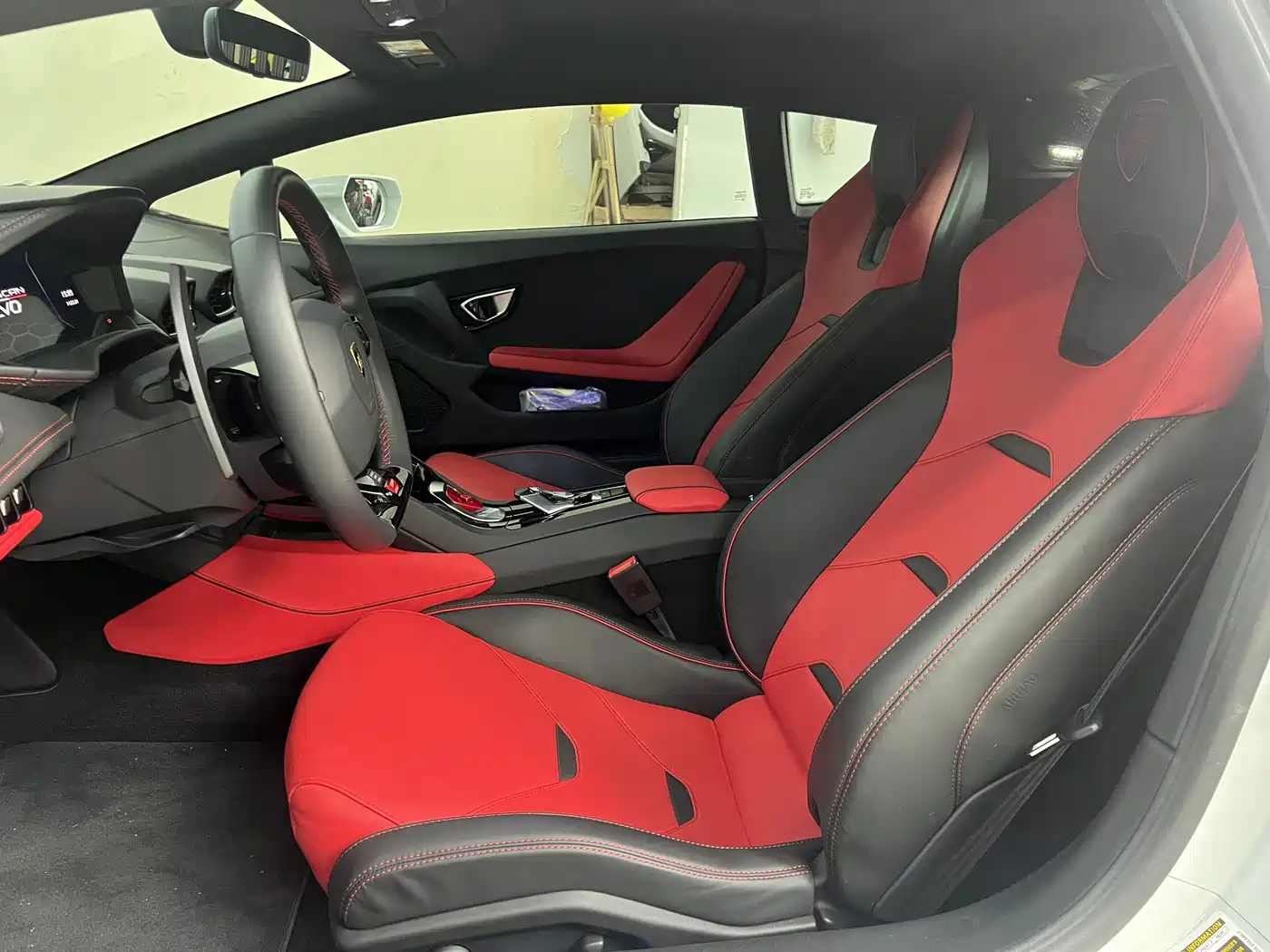 LAMBORGHINI HURACÁN