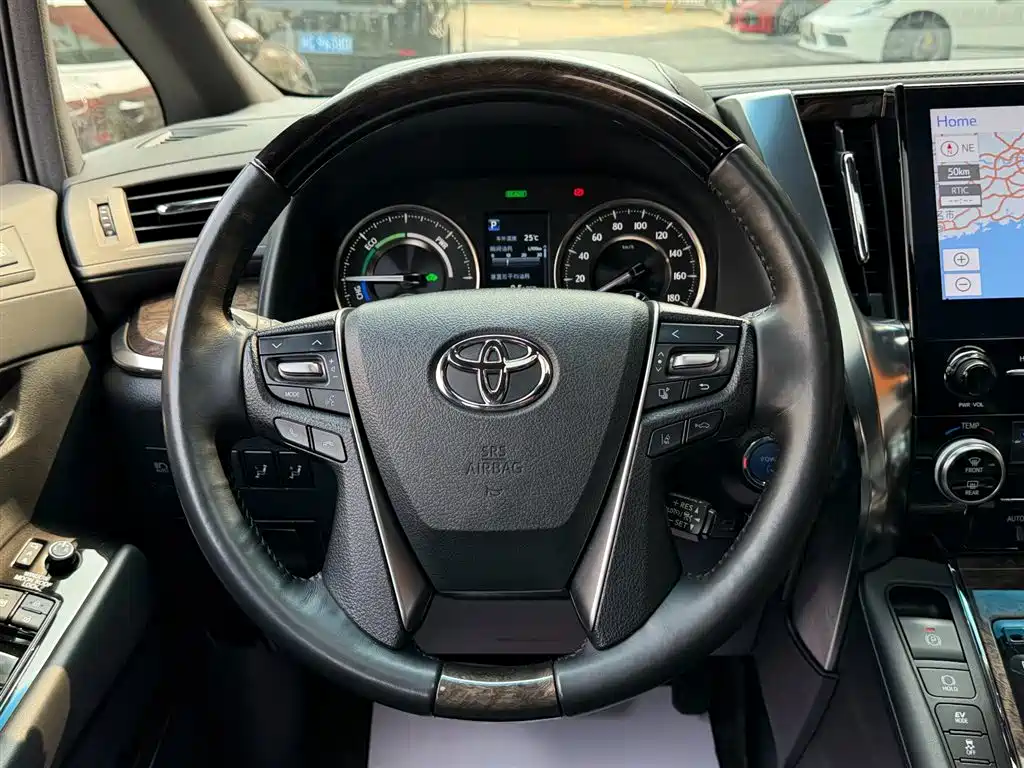 Toyota Alphard 2021 Hybrid 2.5L Premium фото 17