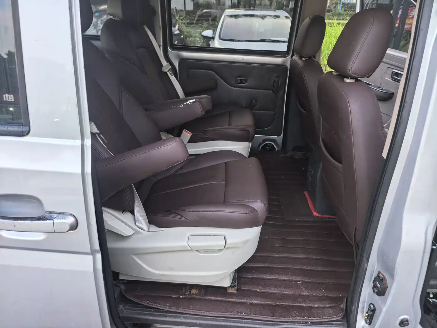 Wuling Motors Wuling Rongguang V 2017 2016 1.5L Standard