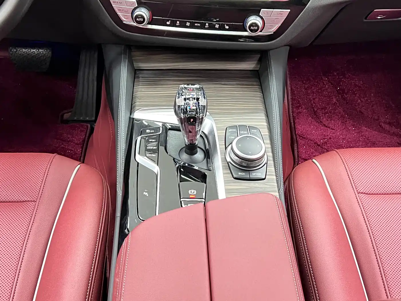BMW 5 Series 2022 Facelift 530Li Leading M Sport Package фото 21