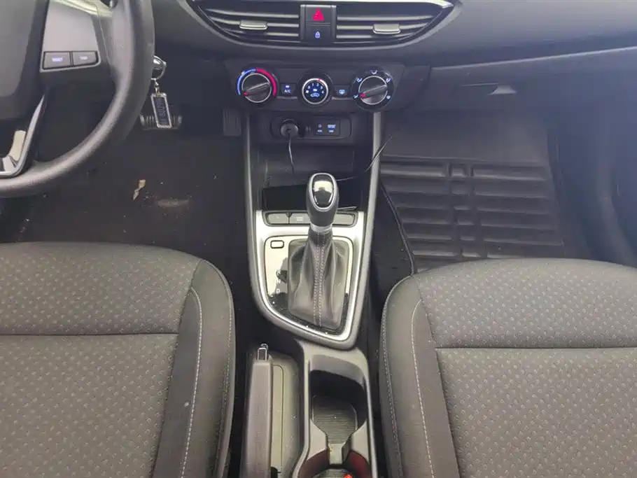 Hyundai Elantra 2018 1.6L Automatic Pleasing Edition GL China VI фото 16