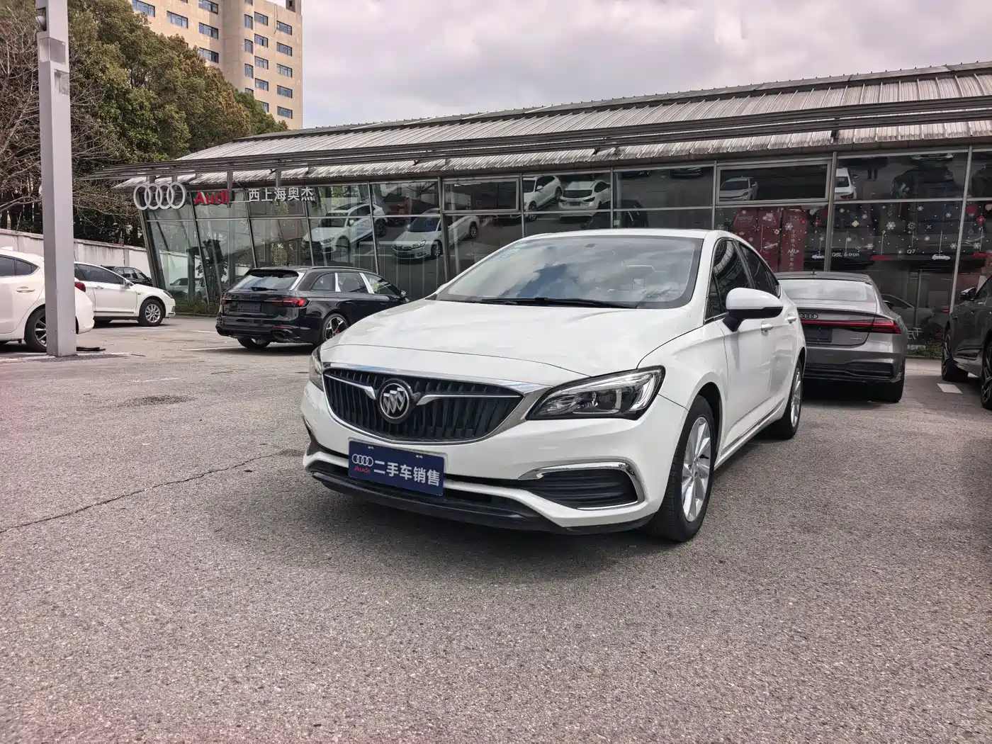 Buick Verano 2018 Sedan 15S Automatic Leading