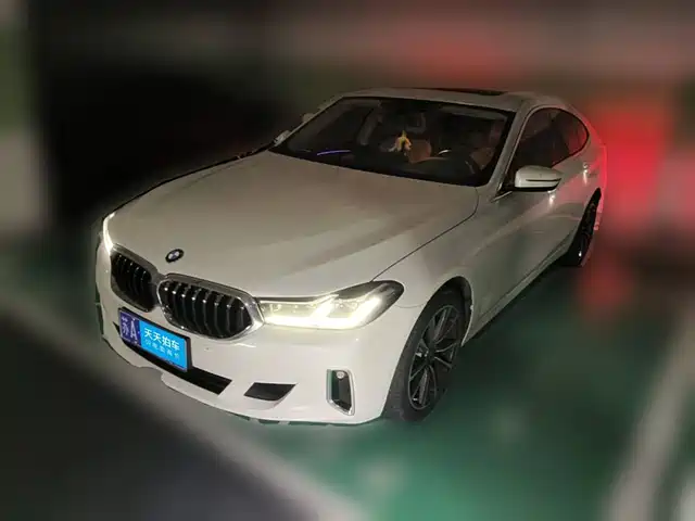 BMW 6 Series GT 2022 Model 630i Luxury Design Package — фото 1