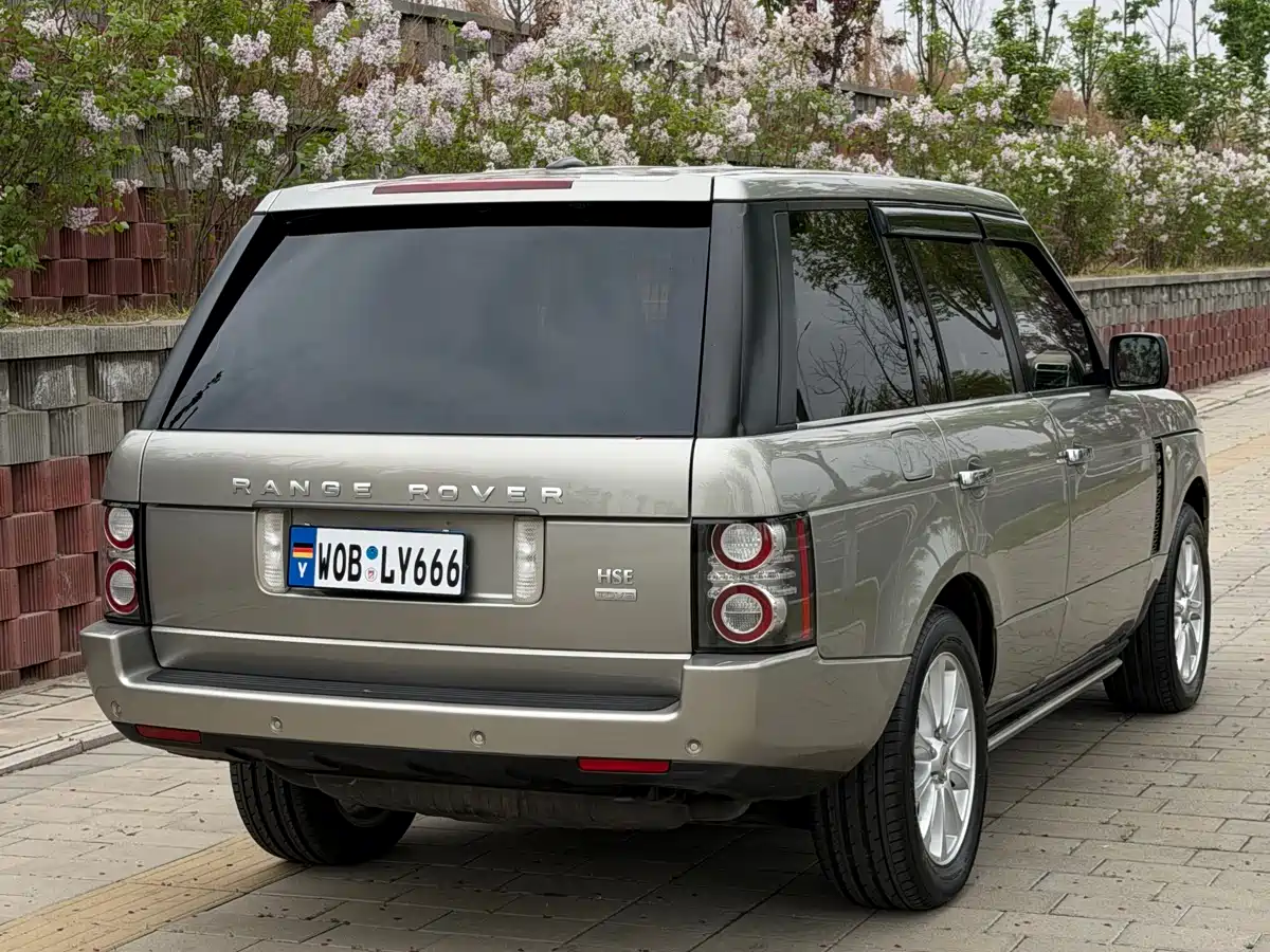 Land Rover Range Rover 2011 3.6 TDV8 фото 4