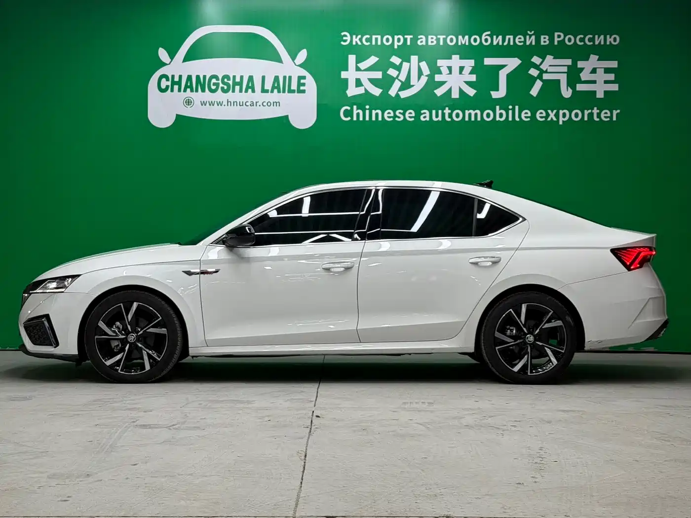 Škoda Octavia 2022 PRO TSI280 Luxury Edition фото 4