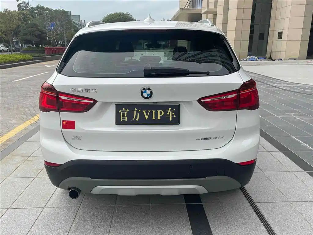 BMW X1 2019 sDrive18Li Premium Model фото 5