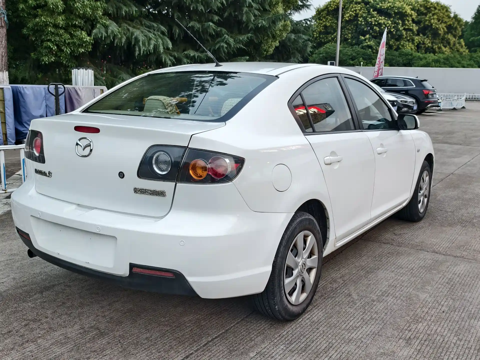 Фото 4 - Mazda 3