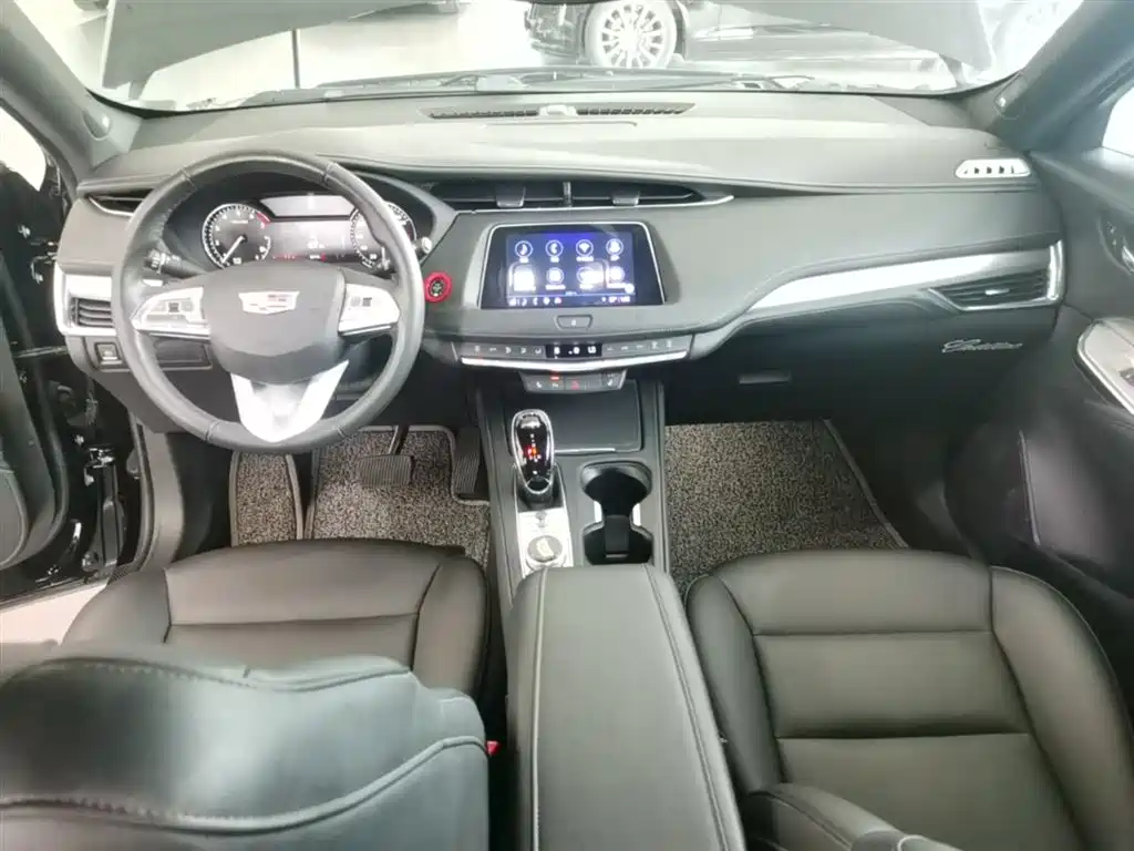 Cadillac XT4 2021 28T FWD Premium Edition фото 6