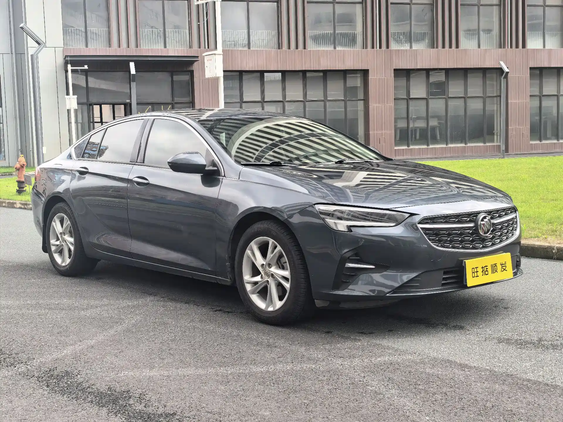 Фото 3 - Buick Regal
