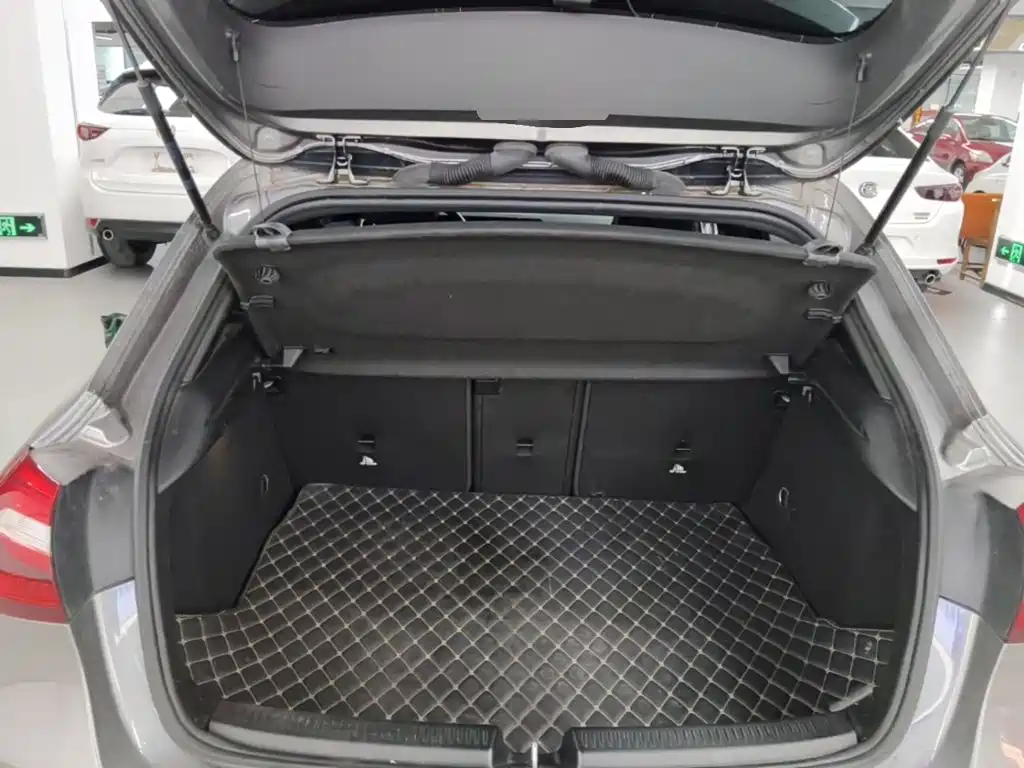 MERCEDES-BENZ CLASS A (IMPORTED)