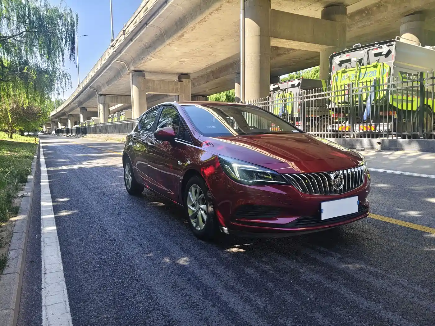 Buick Verano 2016 Hatchback 15S Auto Progressive фото 2