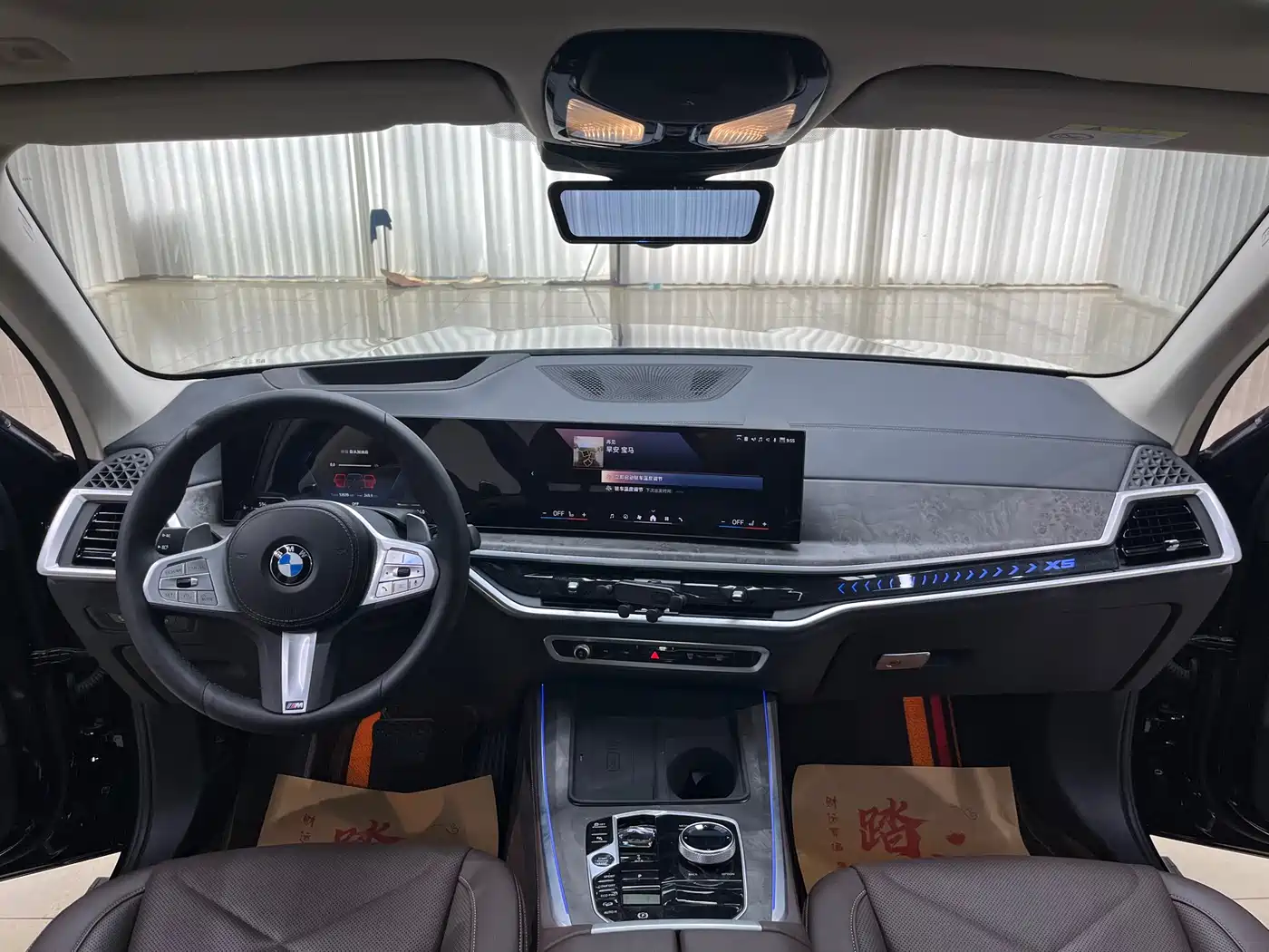 BMW X5 2023 xDrive 30Li Premium M Sport Black Night Package фото 14