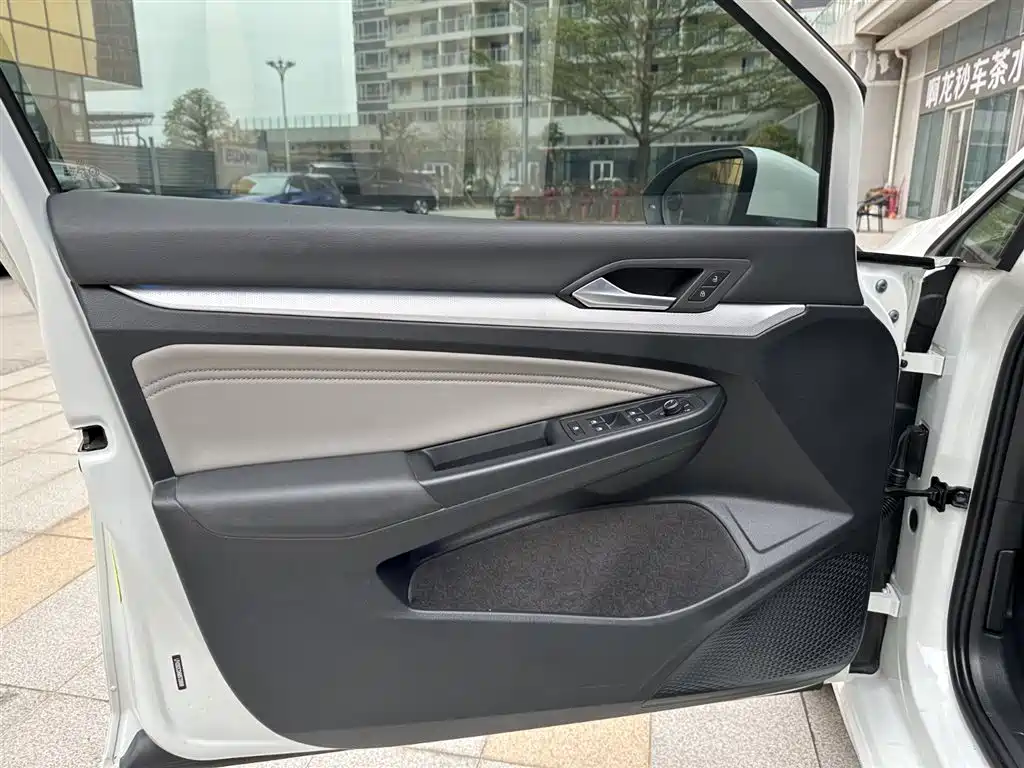 Volkswagen Golf 2021 280TSI DSG Pro фото 15