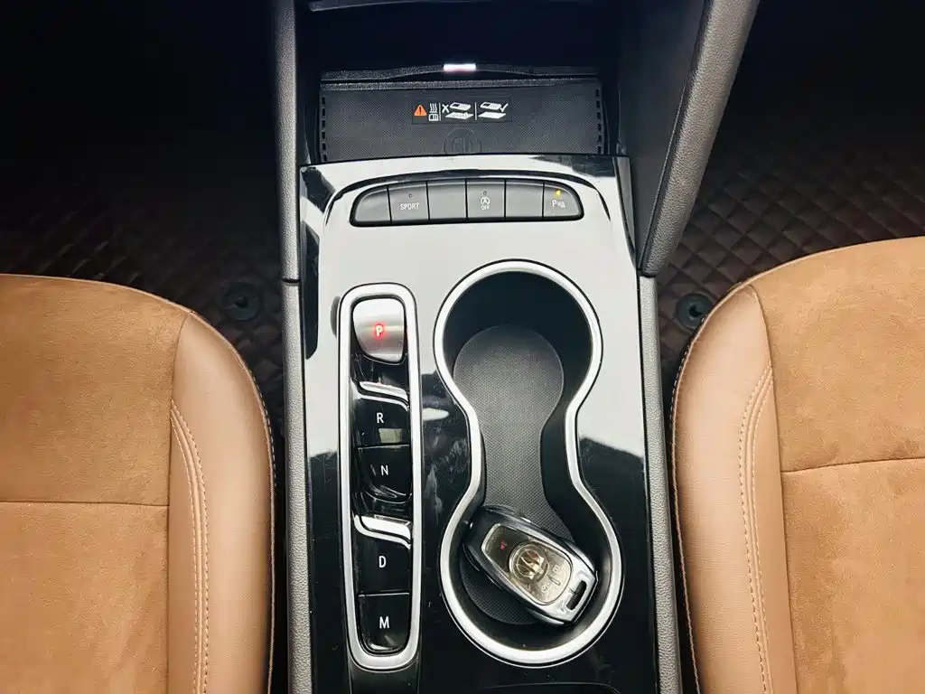 Фото 16 - Buick Regal