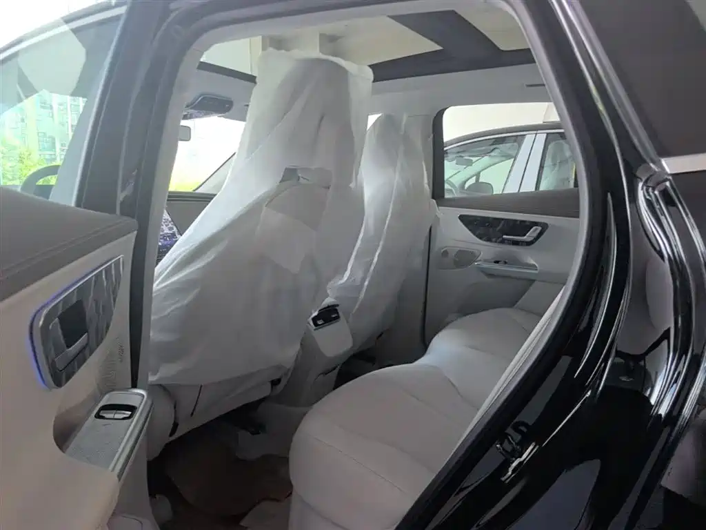 Mercedes-Benz EQE SUV 2024 500 4MATIC Pioneer Edition фото 17