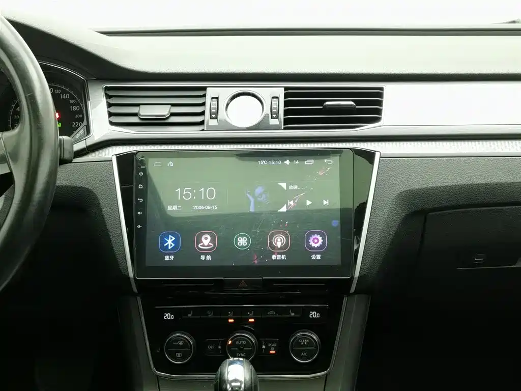 Volkswagen Passat 2017 280TSI DSG Prestige фото 12