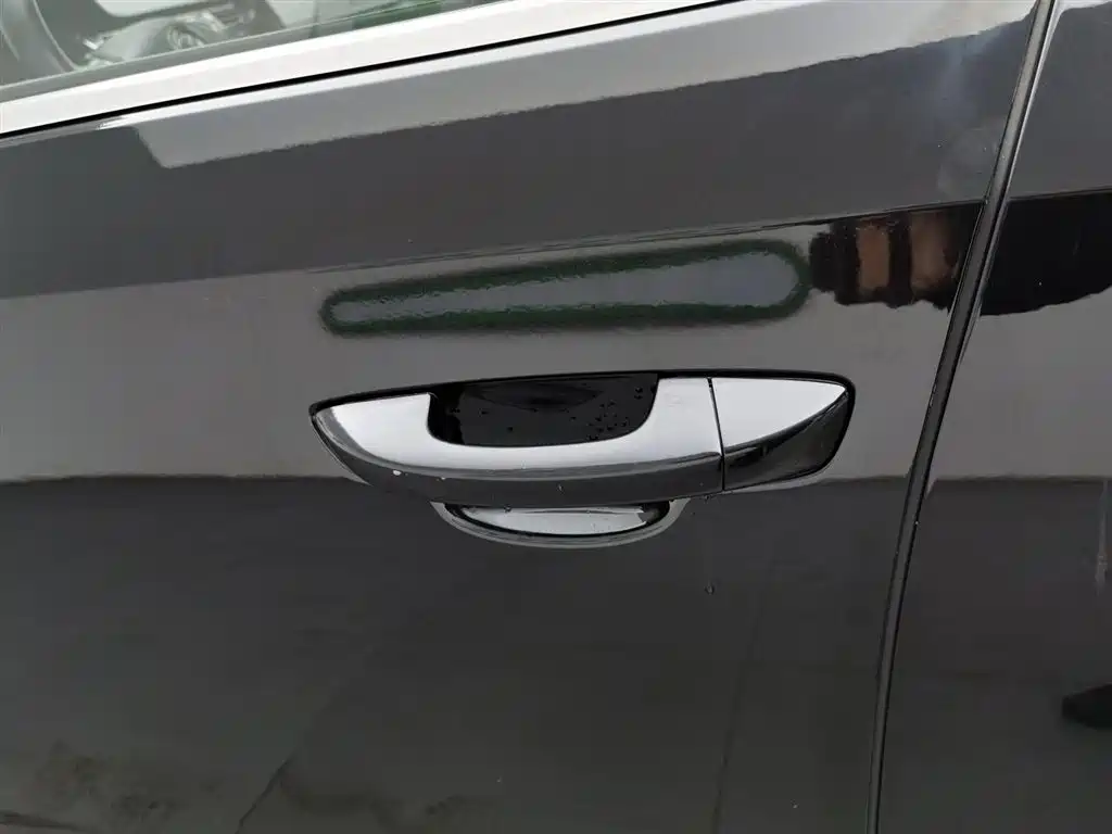 Volkswagen Passat 2017 280TSI DSG Prestige фото 18