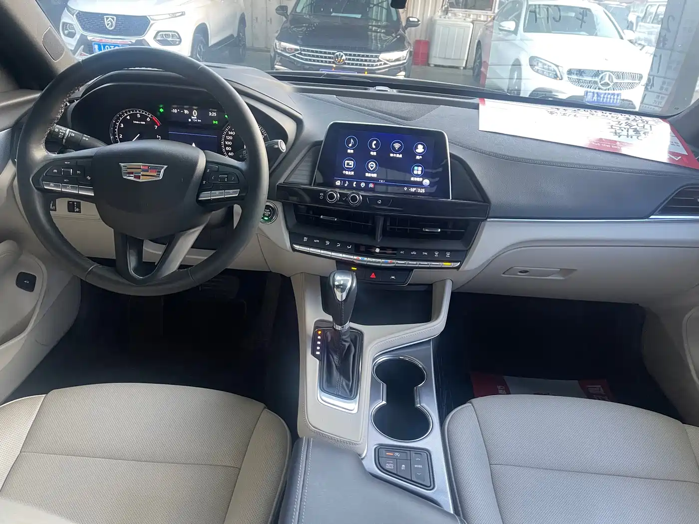 CADILLAC CT4