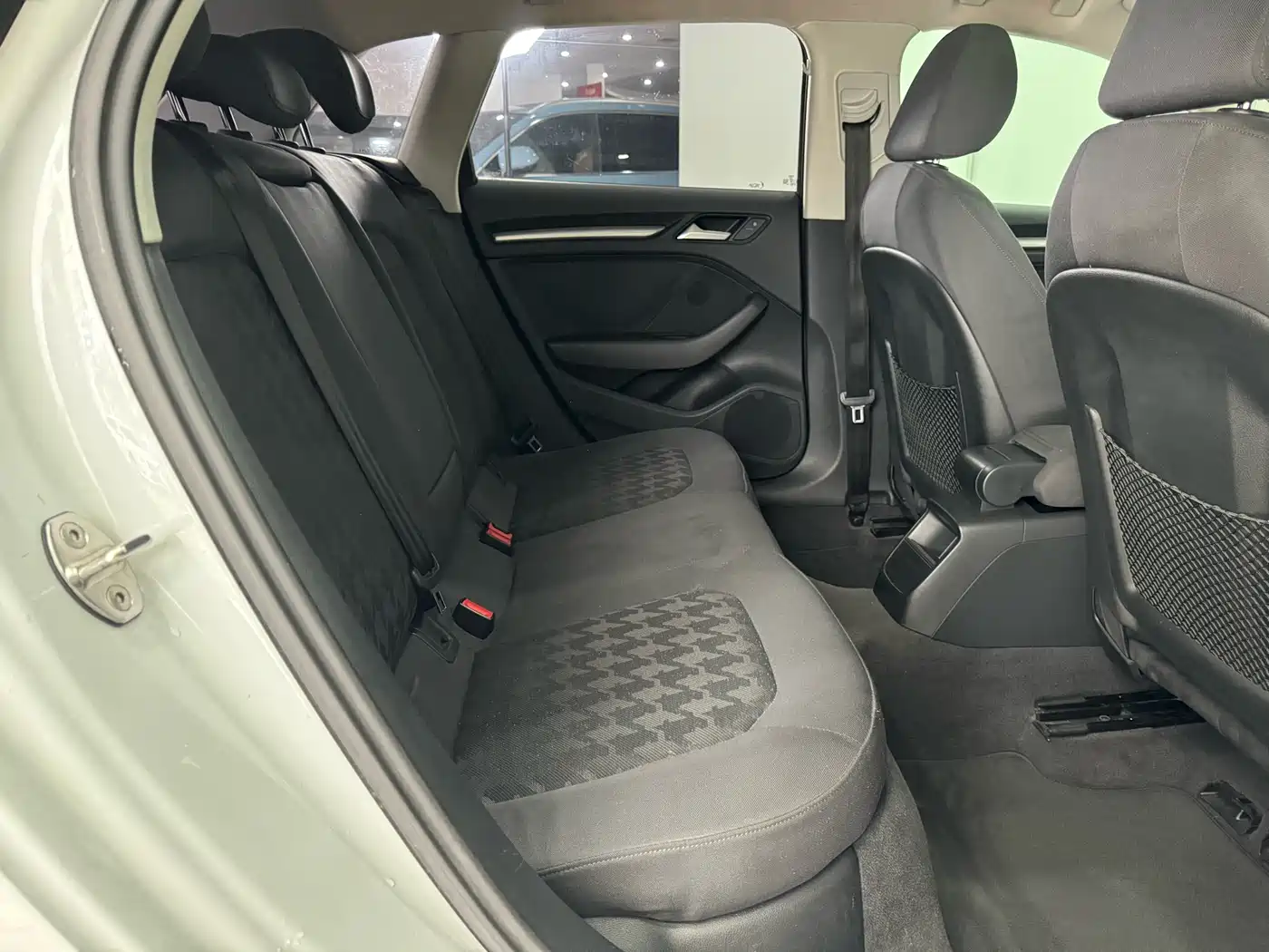 Audi A3 2016 Sportback 35 TFSI Leadership фото 9