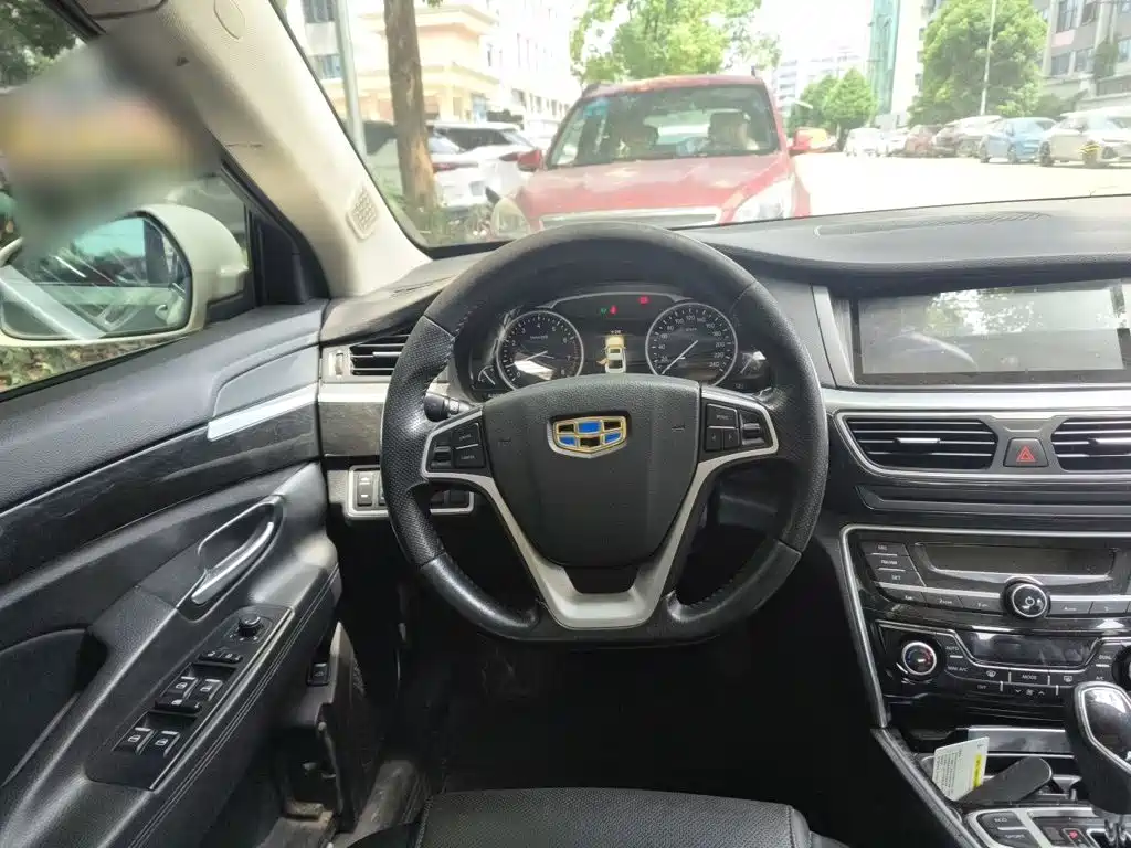 Фото 3 - Geely Borui