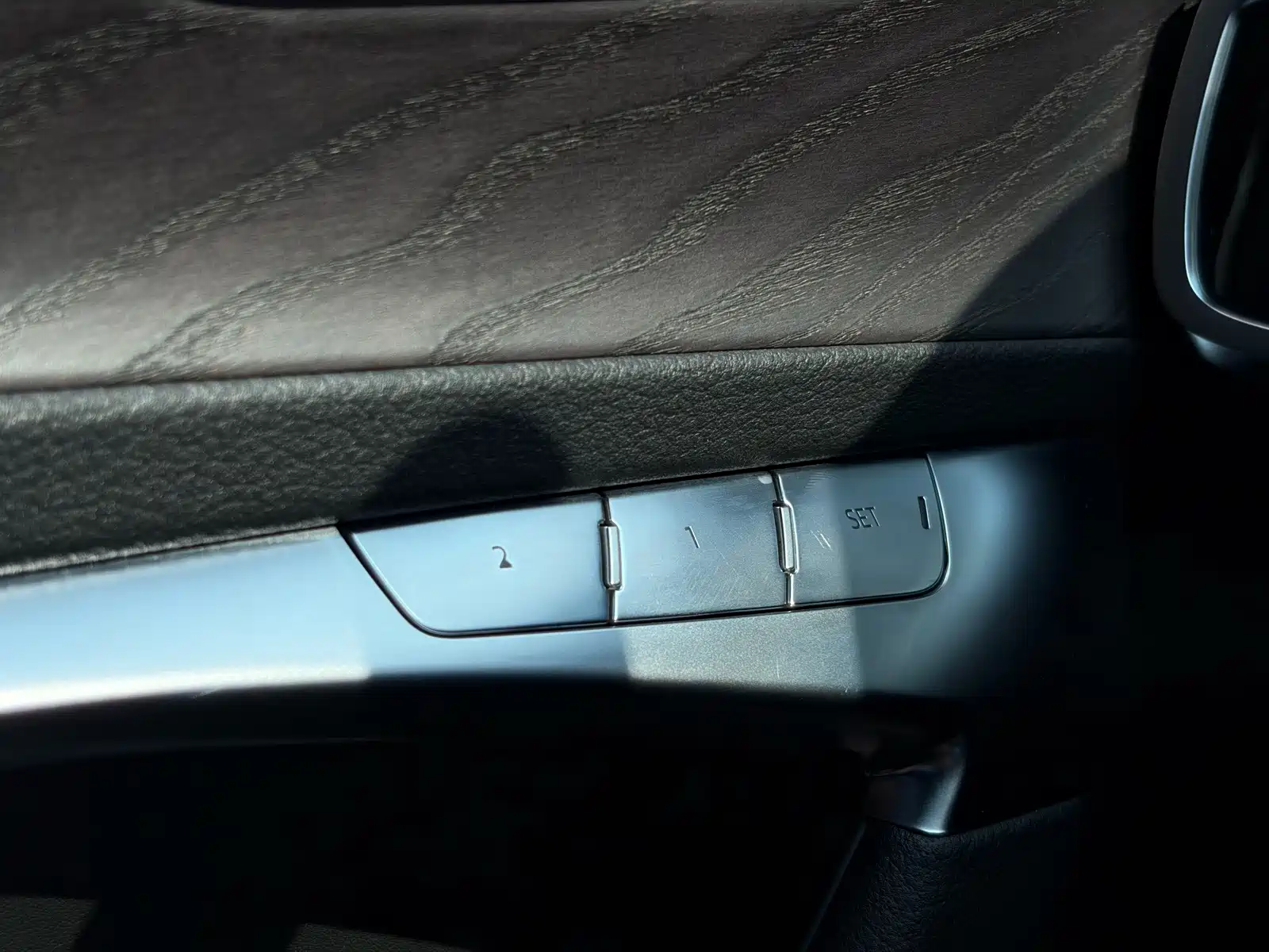 Фото 17 - Audi A6L
