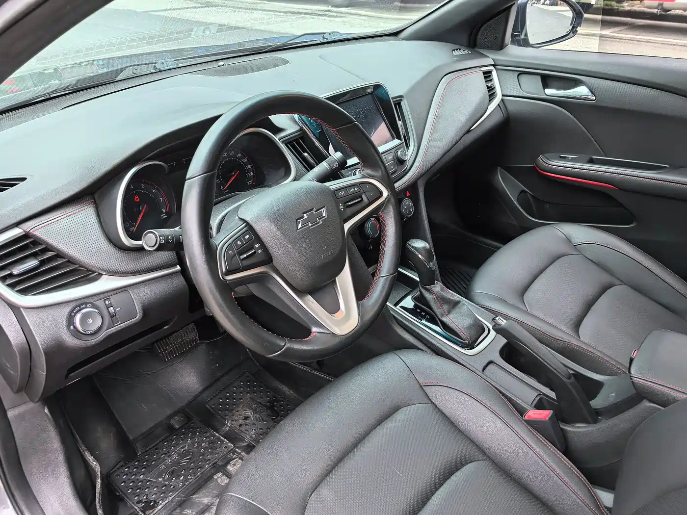 Chevrolet Monza 2019 2019 RS 330T Auto Smooth Edition China VI