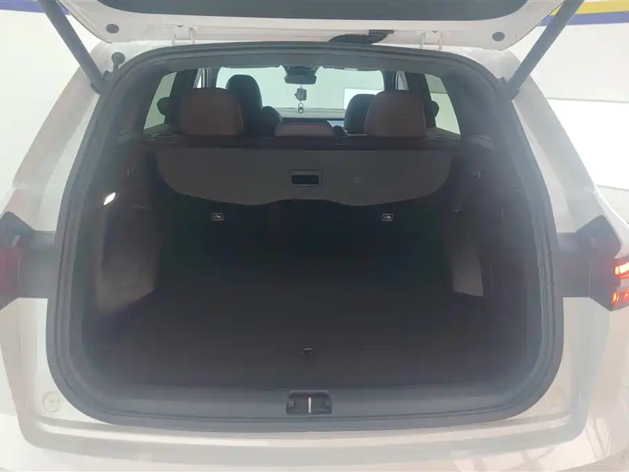 GEELY AUTOMOBILE XINGYUE L