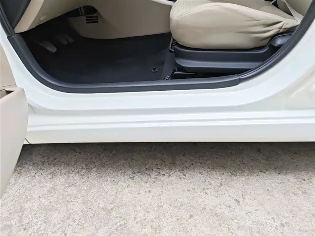Hyundai Verna 2014 1.4L Manual Smart GLS фото 21