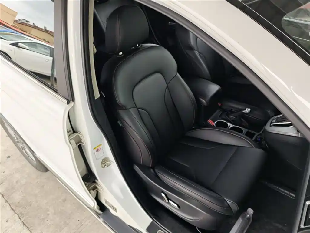 Haval H6 2015 Sport 1.5T Automatic 2WD Luxury фото 25