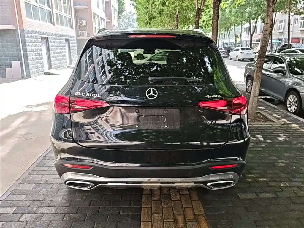 Mercedes-Benz GLC 2023 GLC 260 L 4MATIC Dynamic 7-Seater фото 6