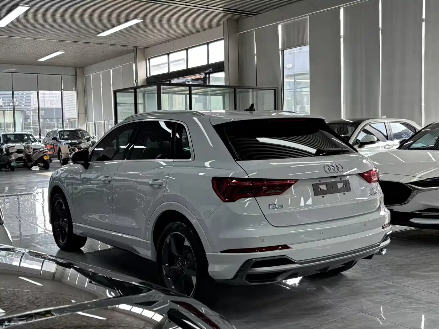 Audi Q3 2022 35 TFSI Fashion Dynamic фото 12