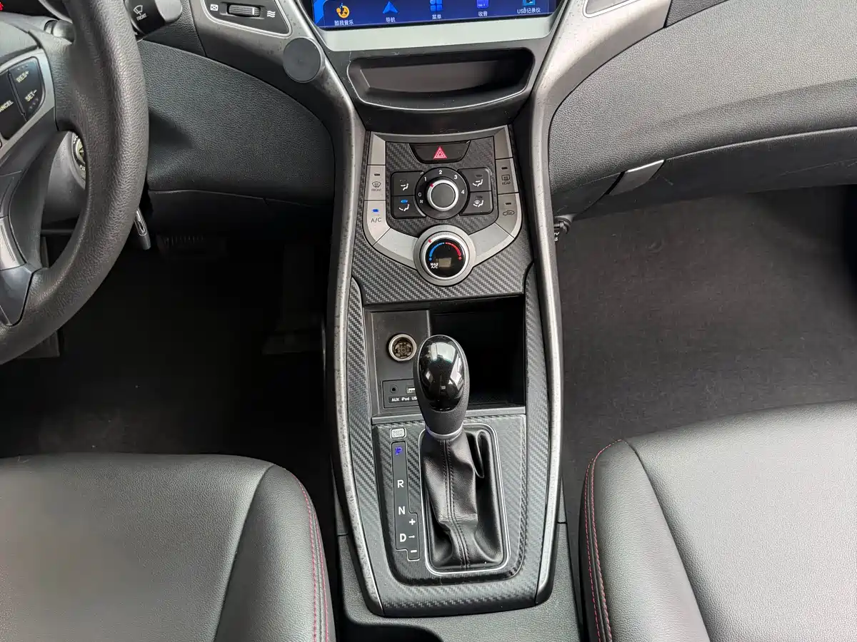 Hyundai Langdong 2016 1.6L Automatic Smart Edition фото 26