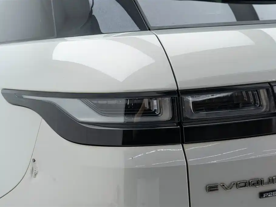Land Rover Range Rover Evoque 2022 Range Rover Evoque L 249PS R-Dynamic Luxury Edition фото 11
