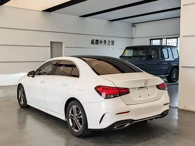 Mercedes-Benz A-Class 2021 A 180 L Sports Sedan — фото 5