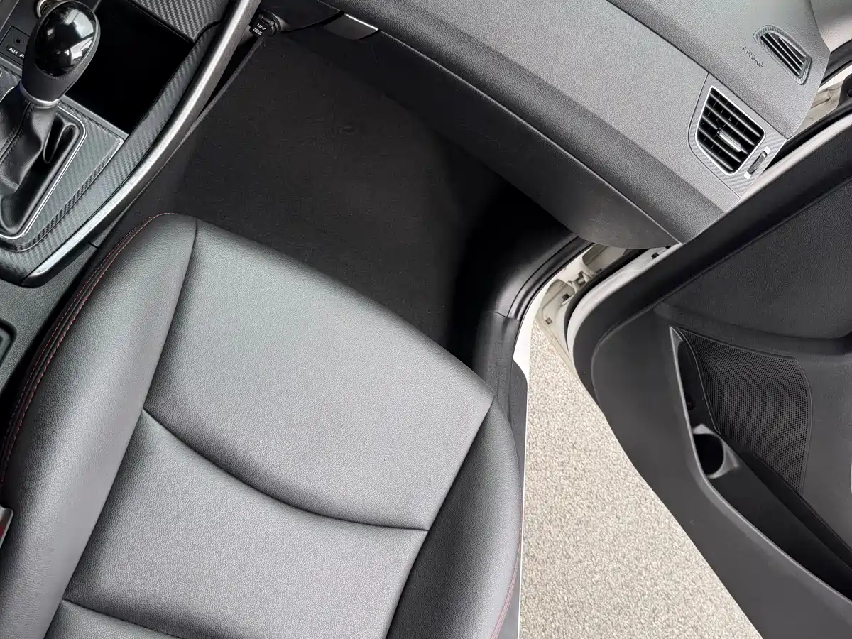 Hyundai Langdong 2016 1.6L Automatic Smart Edition фото 27