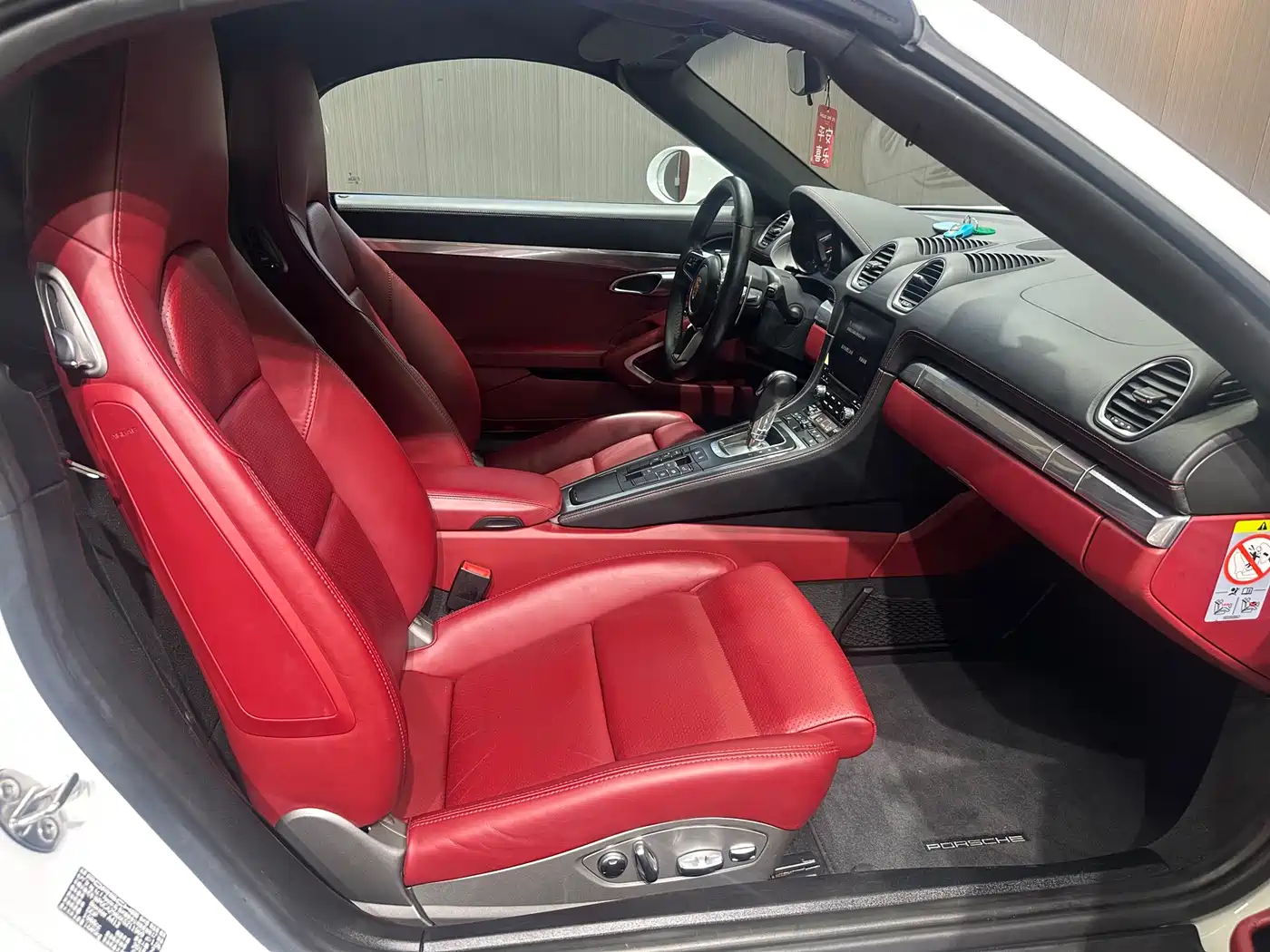 Porsche 718 2018 Boxster 2.0T фото 10