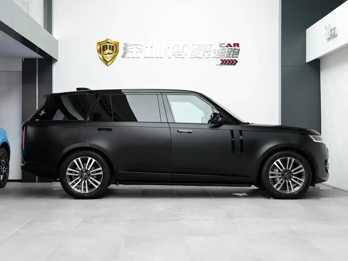 Land Rover Range Rover 2023 3.0 L6 400PS Genesis Extended Version фото 18