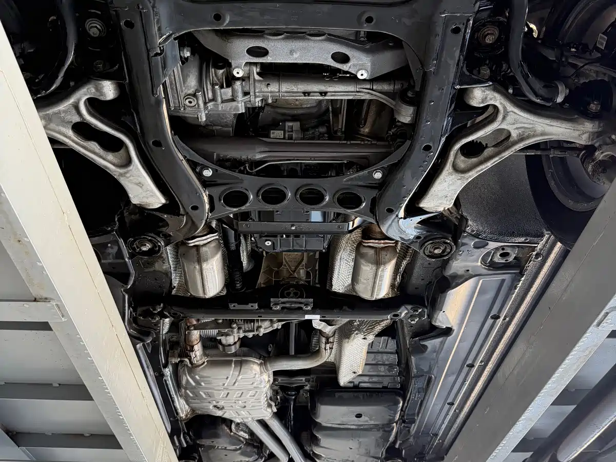 Фото 21 - Volkswagen Touareg