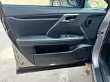 Фото 14 - Lexus RX
