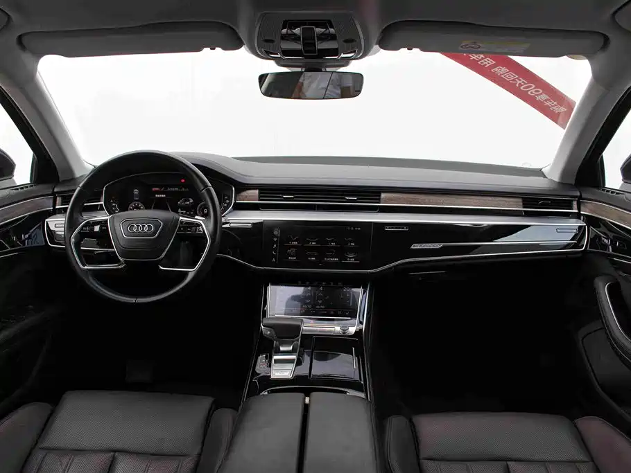 Фото 6 - Audi A8