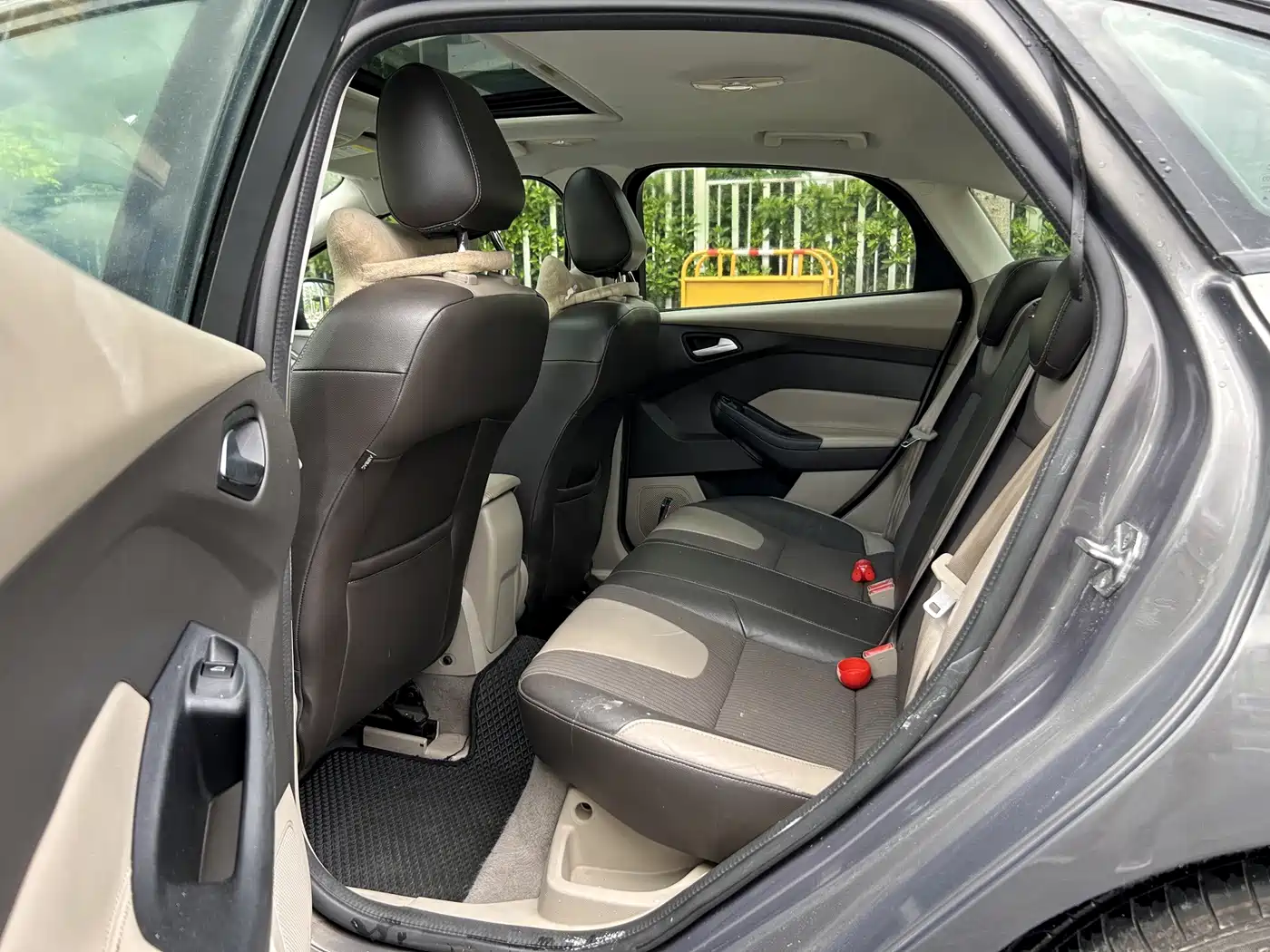 Ford Focus 2014 2012 Sedan 1.6L Automatic Comfort