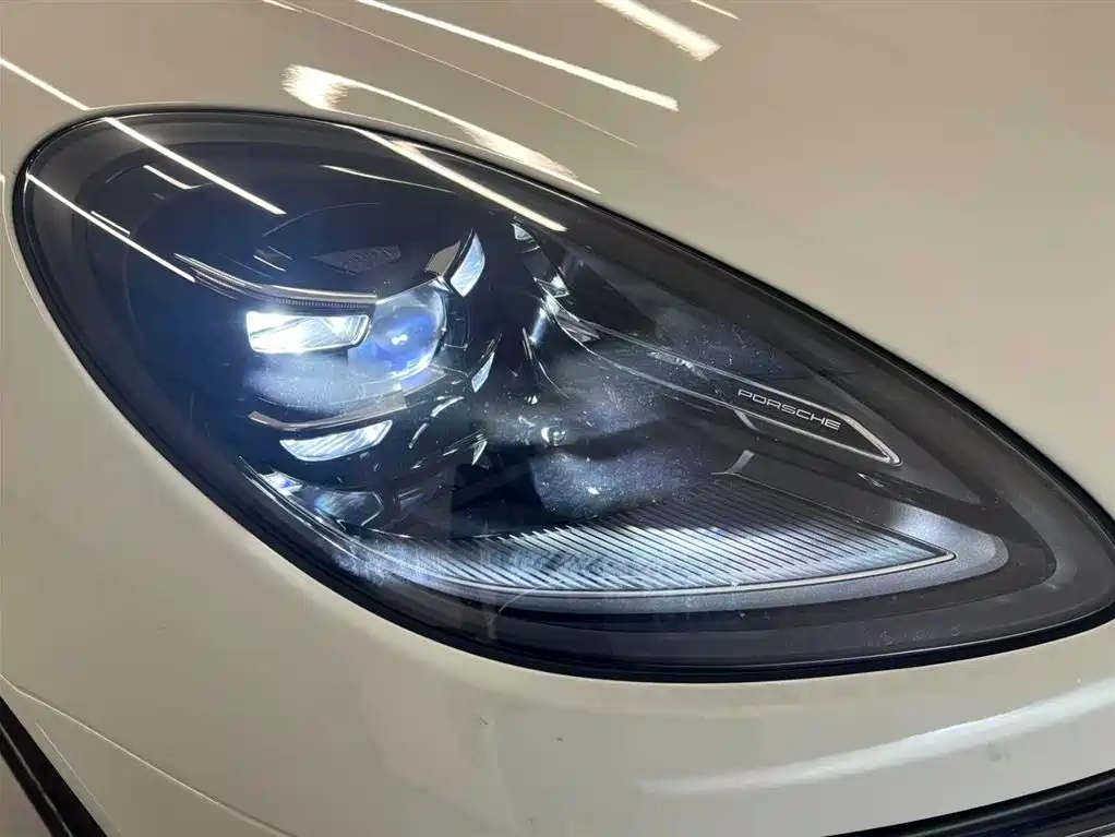Porsche Macan 2023 Macan 2.0T фото 20