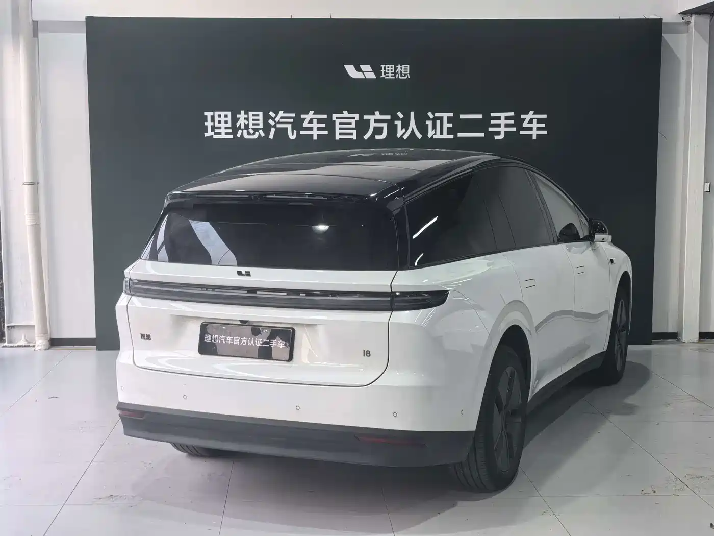 Li Auto Li i8 2025 2025 Standard Edition