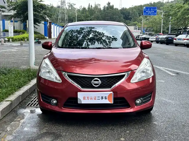 Nissan Tiida 2013 1.6L CVT Cool Edition — фото 2
