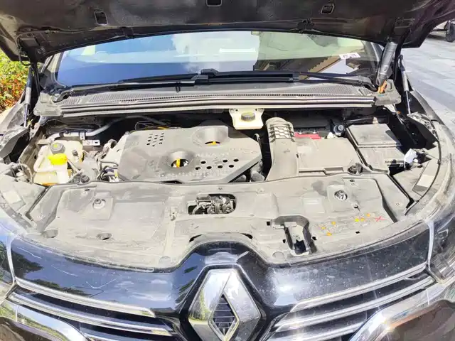 Renault Espace Classic 2018 TCe 300 Comfort — фото 3