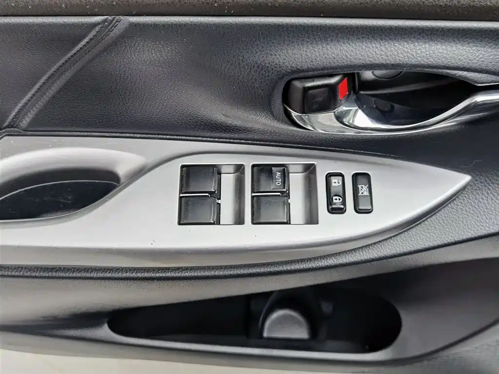 TOYOTA YARIS L ZHIXUAN